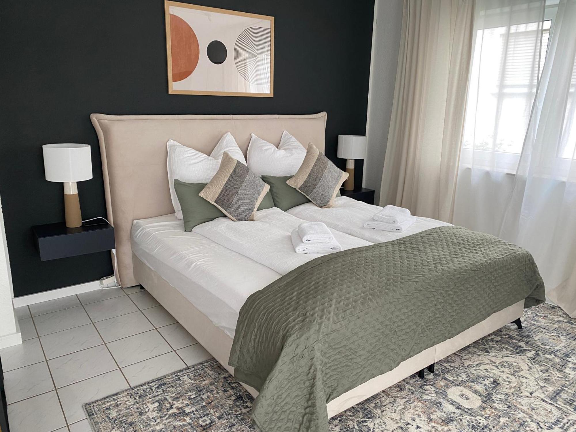Moderne Wohnung Mit Terrasse & Parkplatz; Naehe Bwzk & Amazon Koblenz  Exterior foto